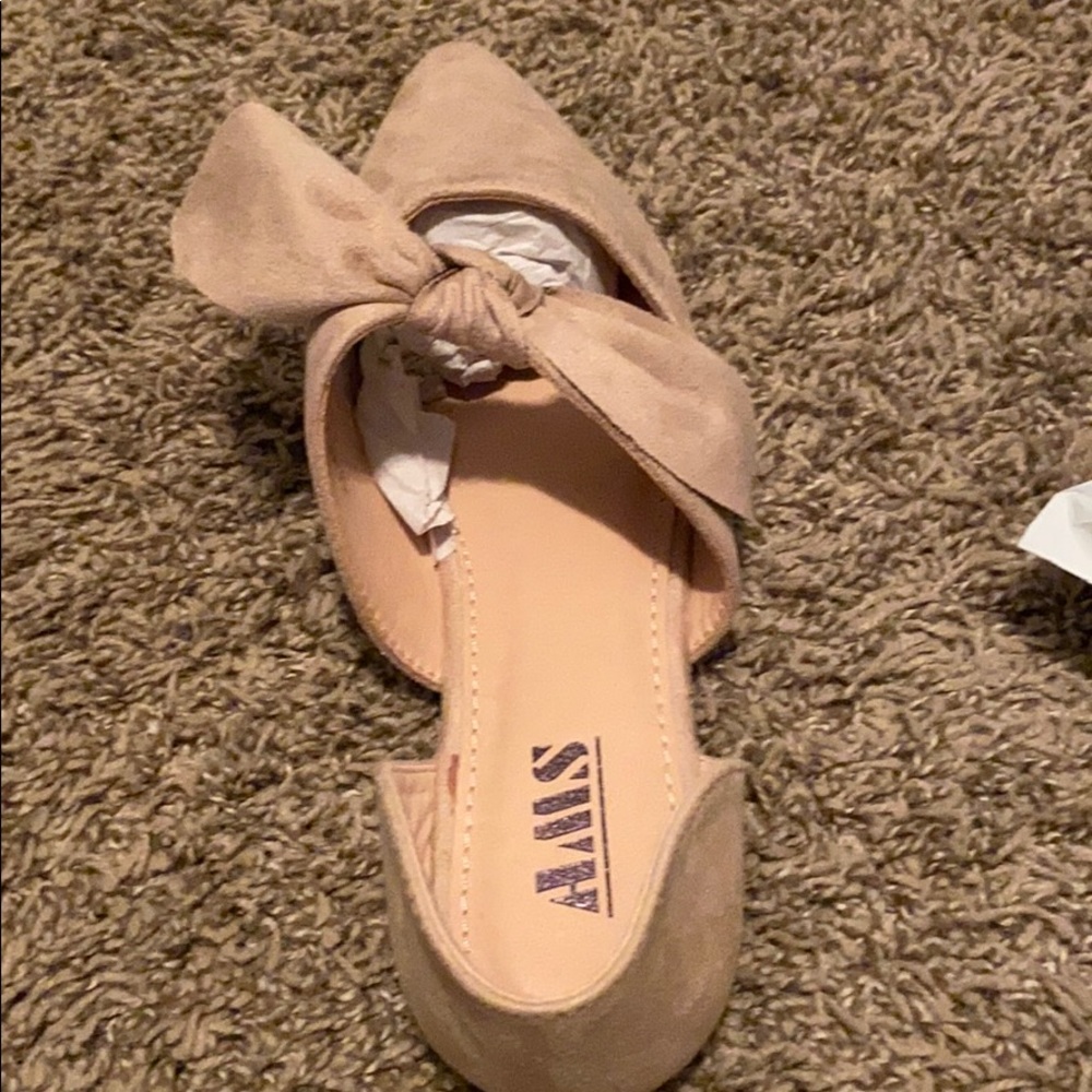 Size 7 flat - Picture 2 of 3